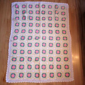 Handmade Granny Square Crochet 48"x 65" Afghan / Throw Blanket w/ Floral Pattern